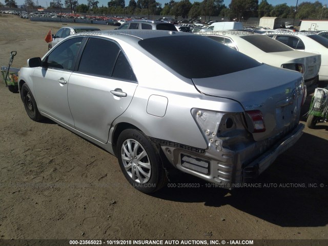 4T4BF3EK0BR192262 - 2011 TOYOTA CAMRY SE/LE/XLE SILVER photo 3