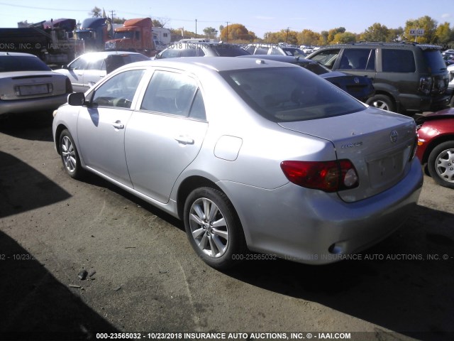 1NXBU4EE7AZ254089 - 2010 TOYOTA COROLLA S/LE/XLE SILVER photo 3