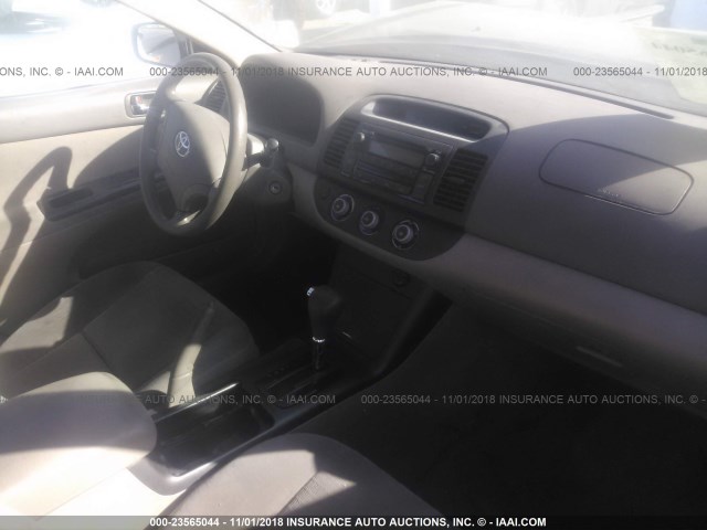 4T1BE30K75U049284 - 2005 TOYOTA CAMRY LE/XLE/SE 黑色 照片 5