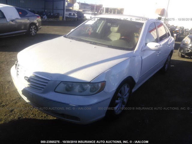 KMHFC46F98A264534 - 2008 HYUNDAI AZERA SE/LIMITED WHITE photo 2