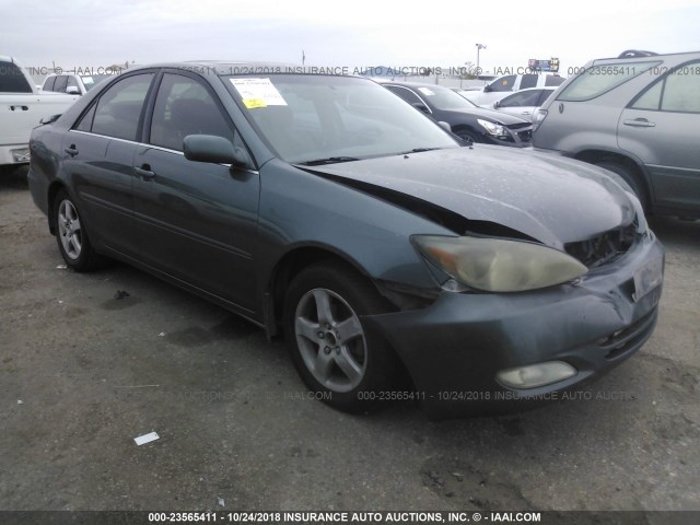 4T1BE32K12U502808 - 2002 TOYOTA CAMRY LE/XLE/SE GREEN photo 1