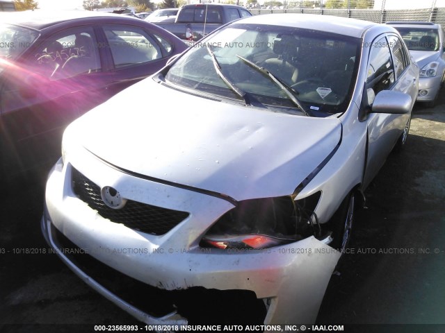 1NXBU4EE0AZ260462 - 2010 TOYOTA COROLLA S/LE/XLE GRAY photo 2