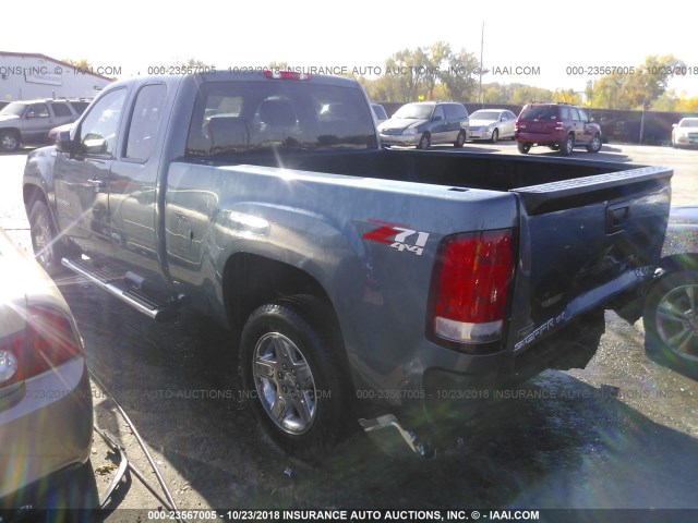 1GTR2WE36BZ164228 - 2011 GMC SIERRA K1500 SLT Light Blue photo 3