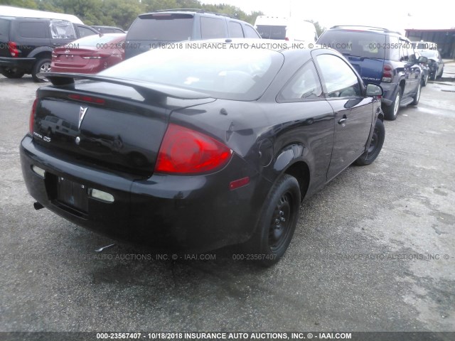 1G2AL18F187241387 - 2008 PONTIAC G5 BLACK photo 4