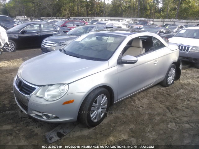 WVWAA7AH8AV011914 - 2010 VOLKSWAGEN EOS TURBO/KOMFORT BEIGE photo 2