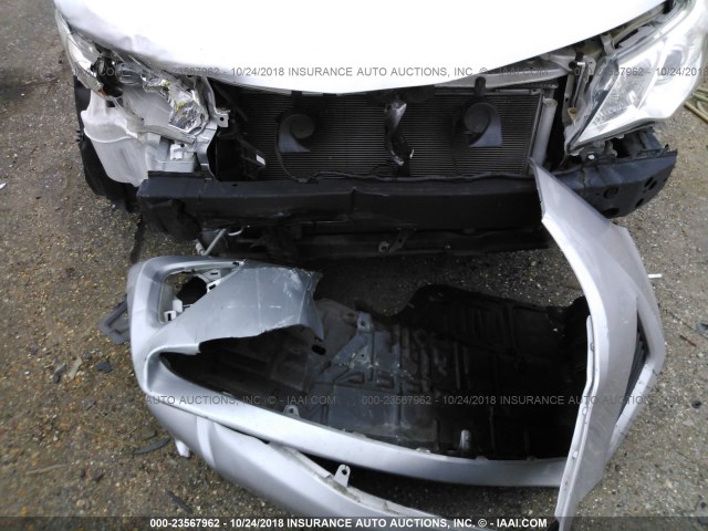 4T4BF1FK5ER442909 - 2014 TOYOTA CAMRY L/SE/LE/XLE SILVER photo 6