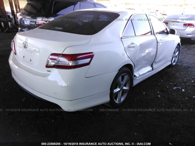 4T1BF3EK4AU502843 - 2010 TOYOTA CAMRY SE/LE/XLE WHITE photo 4