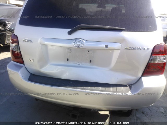 JTEDP21A140028696 - 2004 TOYOTA HIGHLANDER LIMITED SILVER photo 6