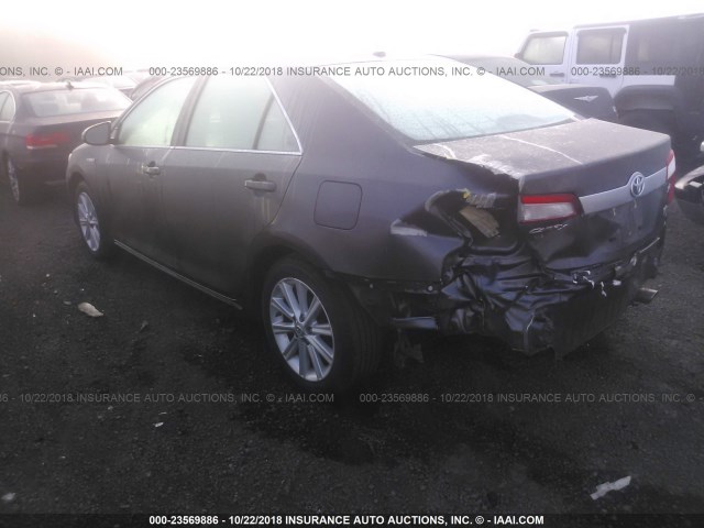 4T1BD1FK5CU027019 - 2012 TOYOTA CAMRY HYBRID/LE/XLE GRAY photo 3