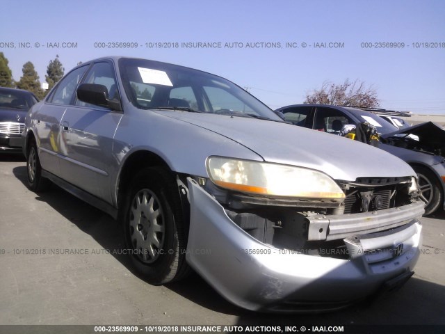 1HGCF86621A042222 - 2001 HONDA ACCORD VALUE SILVER photo 1