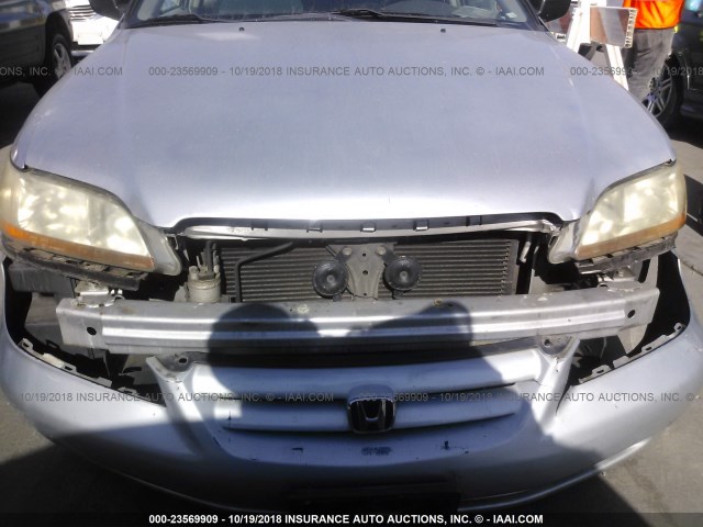 1HGCF86621A042222 - 2001 HONDA ACCORD VALUE SILVER photo 6