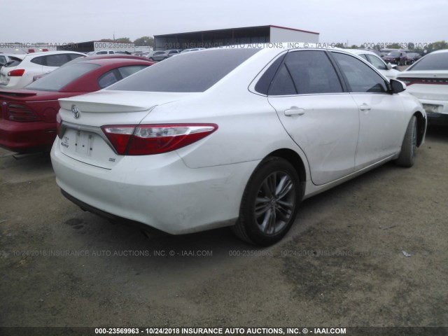 4T1BF1FK5FU060830 - 2015 TOYOTA CAMRY LE/XLE/SE/XSE WHITE photo 4