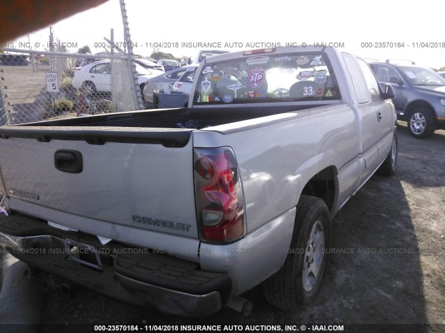 1GCEC19V05Z324540 - 2005 CHEVROLET SILVERADO C1500 SILVER photo 2