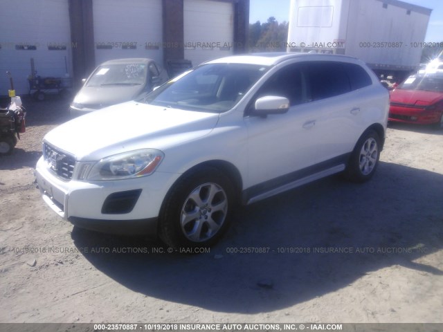 YV4952DZ4B2158777 - 2011 VOLVO XC60 3.2 WHITE photo 2