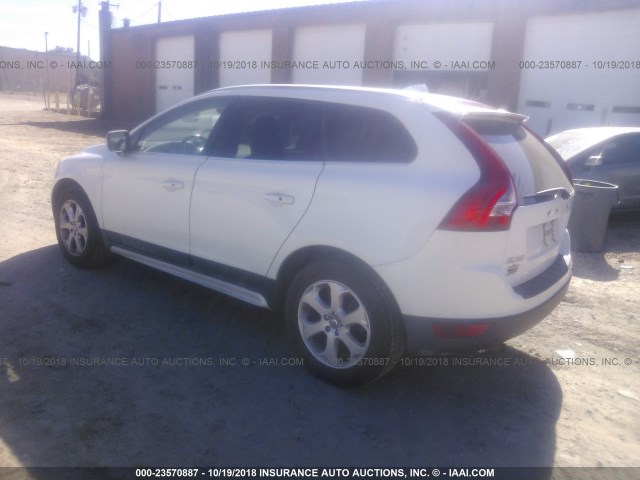 YV4952DZ4B2158777 - 2011 VOLVO XC60 3.2 WHITE photo 3