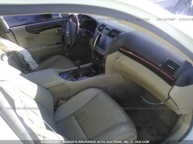 JTHBL46F585059755 - 2008 LEXUS LS 460 WHITE photo 5