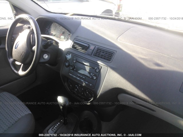 1FAHP34N17W113958 - 2007 FORD FOCUS ZX4/S/SE/SES 绿色 照片 5