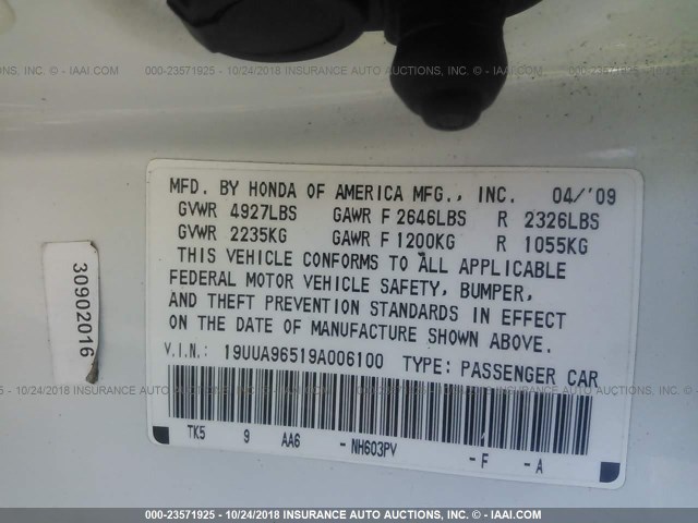 19UUA96519A006100 - 2009 ACURA TL WHITE photo 9