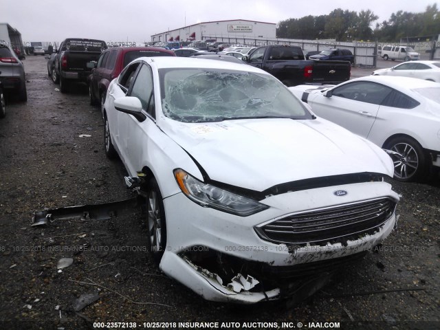 3FA6P0H77HR246908 - 2017 FORD FUSION SE WHITE photo 6