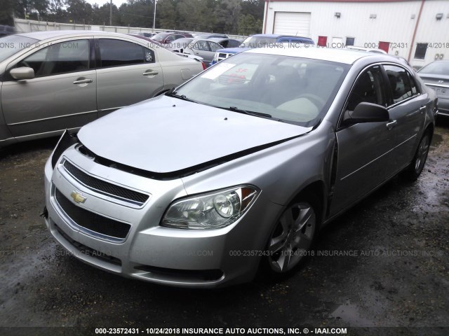 1G1ZB5E07CF108259 - 2012 CHEVROLET MALIBU LS 银色 照片 2