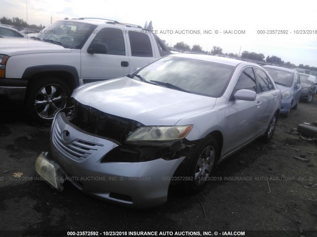 JTNBE46K173042806 - 2007 TOYOTA CAMRY NEW GENERAT CE/LE/XLE/SE SILVER photo 2