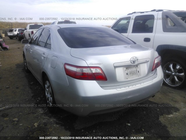 JTNBE46K173042806 - 2007 TOYOTA CAMRY NEW GENERAT CE/LE/XLE/SE SILVER photo 3