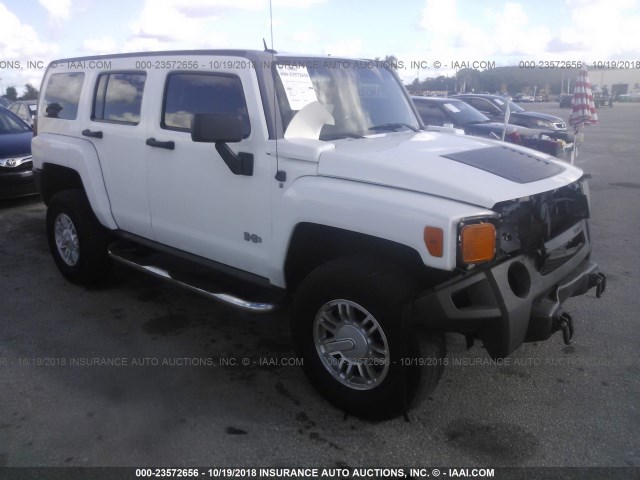 5GTDN13E178223328 - 2007 HUMMER H3 WHITE photo 1