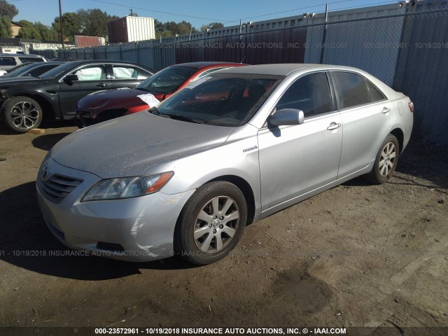 JTNBB46K673015626 - 2007 TOYOTA CAMRY NEW GENERAT HYBRID SILVER photo 2