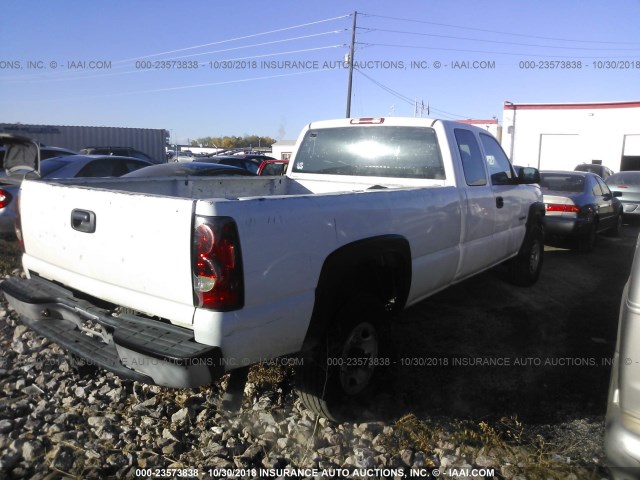 1GCHC29U57E102662 - 2007 CHEVROLET SILVERADO C2500 HEAVY DUTY WHITE photo 4