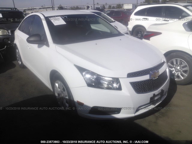 1G1PA5SG1D7300378 - 2013 CHEVROLET CRUZE LS WHITE photo 1