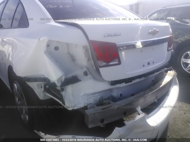 1G1PA5SG1D7300378 - 2013 CHEVROLET CRUZE LS WHITE photo 6