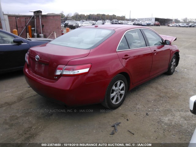 4T4BF3EK3AR078528 - 2010 TOYOTA CAMRY SE/LE/XLE RED photo 4