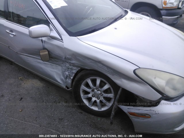 JTHBF30G225035410 - 2002 LEXUS ES 300 SILVER photo 6