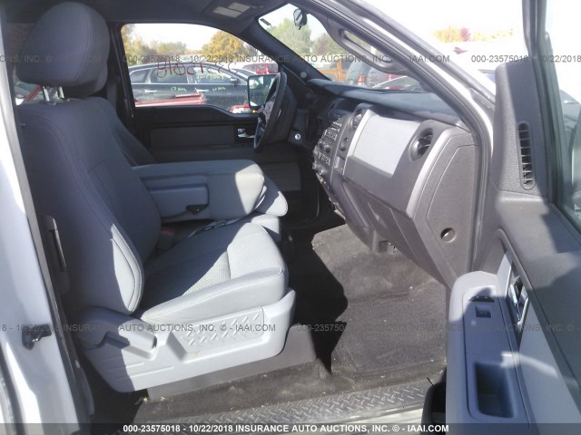 1FTFX1EFXCFC81623 - 2012 FORD F150 SUPER CAB WHITE photo 5