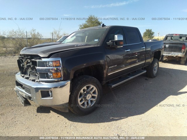 1GC1KWE80GF106746 - 2016 CHEVROLET SILVERADO K2500 HEAVY DUTY LTZ GRAY photo 2