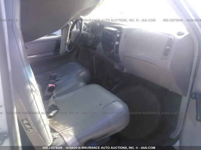 1FTYR10C0YTA18131 - 2000 FORD RANGER WHITE photo 5