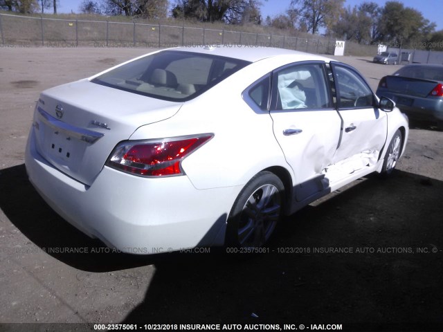 1N4BL3AP8FC193279 - 2015 NISSAN ALTIMA 3.5S/3.5SV/3.5SL WHITE photo 4