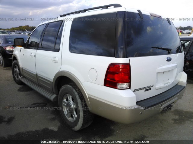 1FMFU17525LA22945 - 2005 FORD EXPEDITION EDDIE BAUER WHITE photo 3