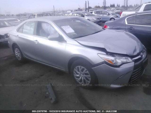 4T4BF1FK8FR486758 - 2015 TOYOTA CAMRY LE/XLE/SE/XSE GRAY photo 1