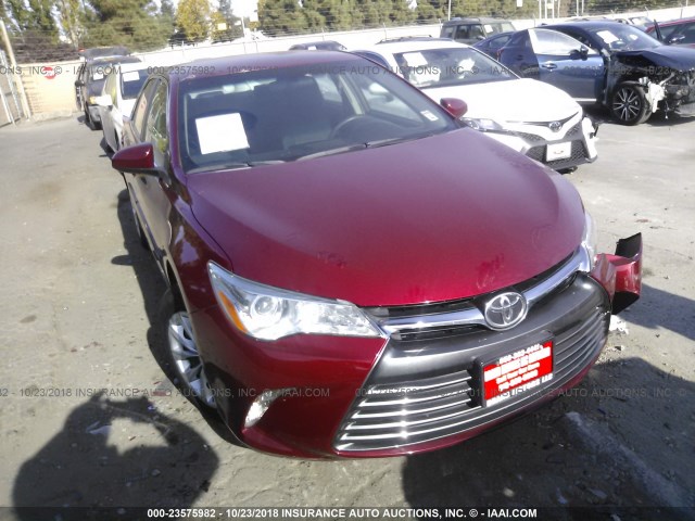 4T1BF1FK0GU587935 - 2016 TOYOTA CAMRY LE/XLE/SE/XSE RED photo 1
