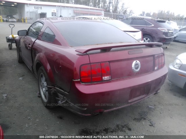 1ZVFT82H155141606 - 2005 FORD MUSTANG GT RED photo 3