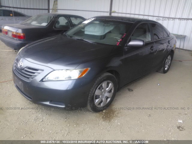 4T1BK46K98U068431 - 2008 TOYOTA CAMRY LE/XLE/SE Gri fotoğraf 2