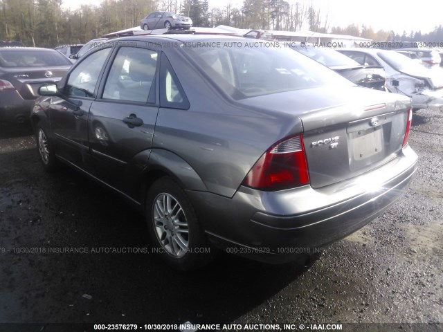 1FAFP34N87W322220 - 2007 FORD FOCUS ZX4/S/SE/SES GRAY photo 3