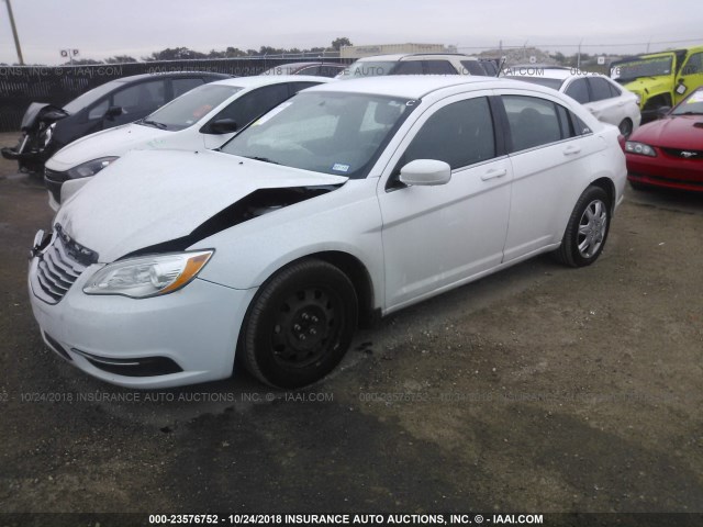 1C3CCBAB0EN209091 - 2014 CHRYSLER 200 LX WHITE photo 2