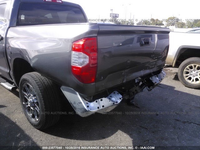 5TFEM5F10EX073620 - 2014 TOYOTA TUNDRA CREWMAX SR5 GRAY photo 6