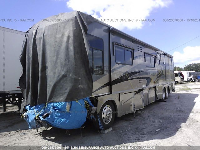 4UZFCUCY0ACAR5328 - 2010 FREIGHTLINER CHASSIS XC თეთრი ფოტო 2