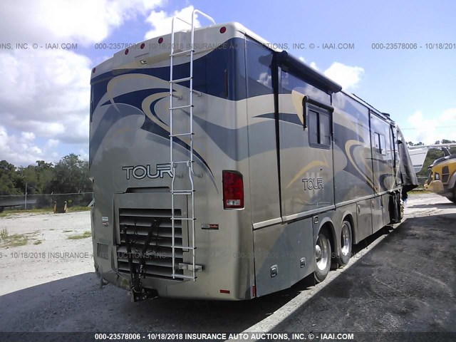 4UZFCUCY0ACAR5328 - 2010 FREIGHTLINER CHASSIS XC თეთრი ფოტო 4