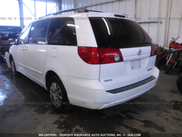 5TDZK23CX8S166778 - 2008 TOYOTA SIENNA CE/LE WHITE photo 3