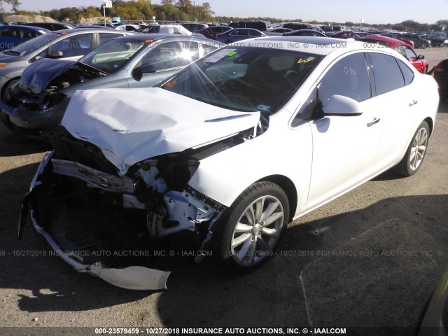 1G4PS5SK8F4110473 - 2015 BUICK VERANO WHITE photo 2