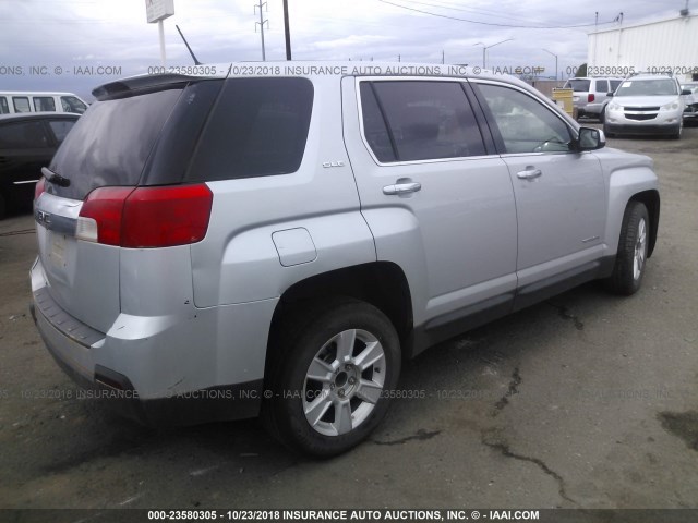 2GKALMEK8D6341984 - 2013 GMC TERRAIN SLE SILVER photo 4